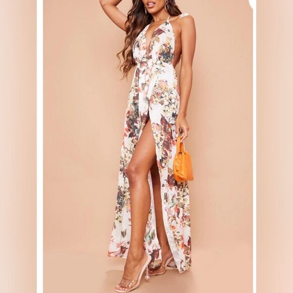 NWT PrettyLittleThing White Floral Print Chiffon Halterneck Maxi Dress 4US - Picture 2 of 8